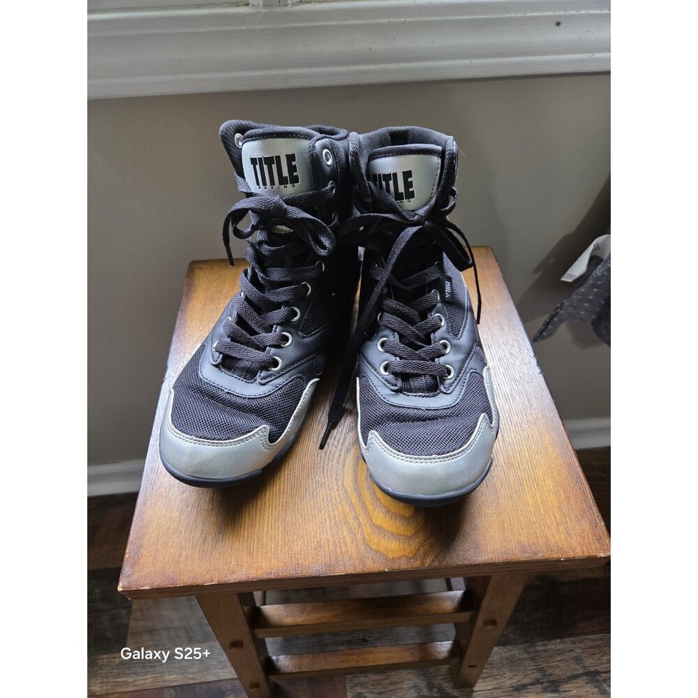 TITLE Boxing Total Balance High Top Boxing Shoes Black Size 6 EUC
